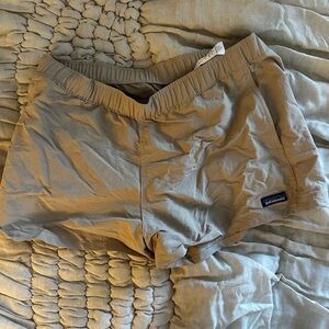 Patagonia Barely Baggies Khaki Sz Medium